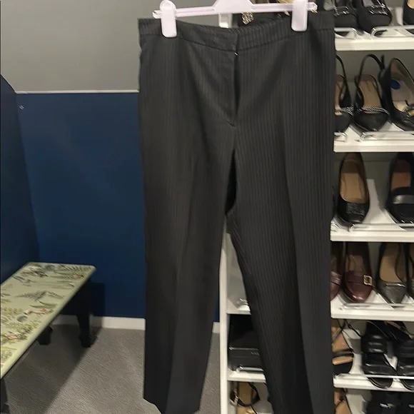 Le Suit Fully Lined Black Pinstripe Suit - Picture 4 of 7